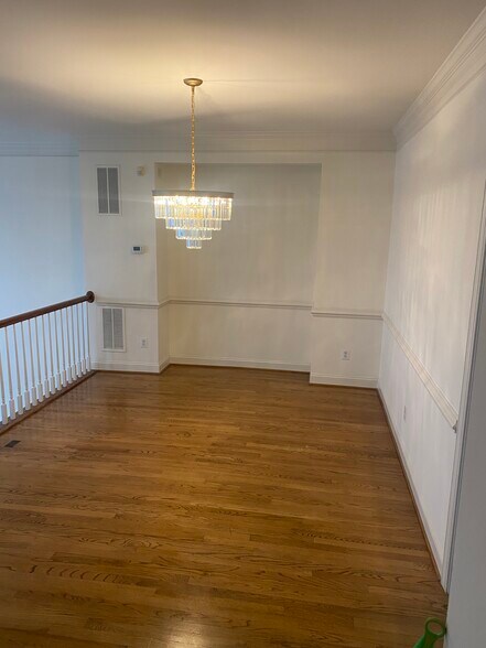 Building Photo - 1719 22nd Ct N