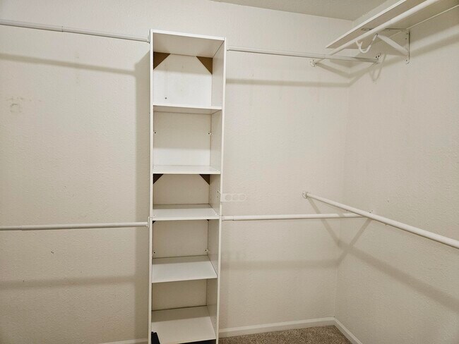 Building Photo - 3598 Bent Trail Dr