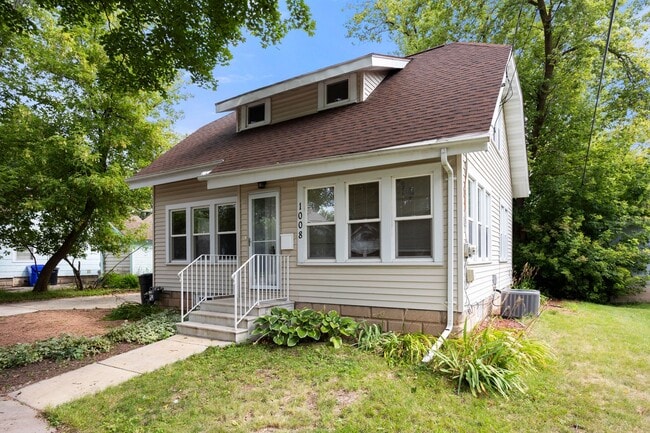 Building Photo - 1008 N Bennett St
