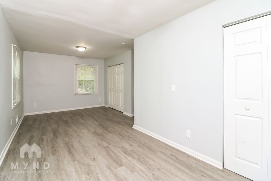 Building Photo - 4262 Cottage Ln