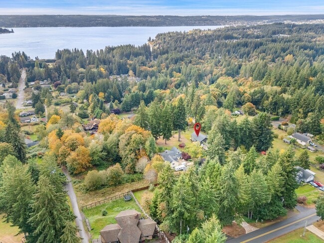 Building Photo - 535-537 NE Vena St