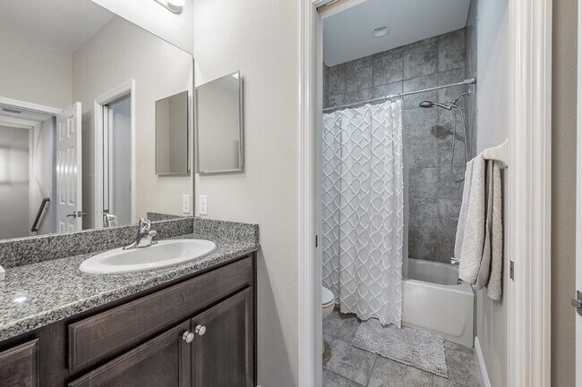 Building Photo - 10238 Blossom Trail