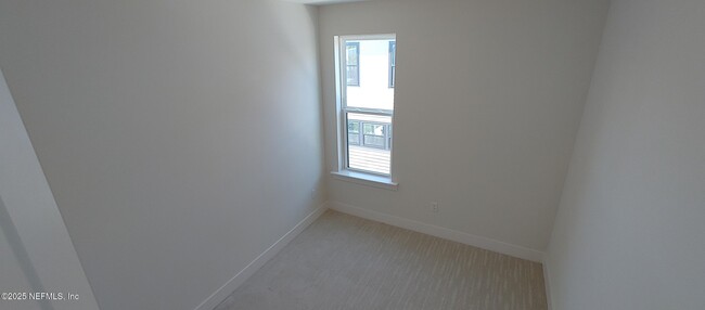 Building Photo - 1614 Bridgeton Dr