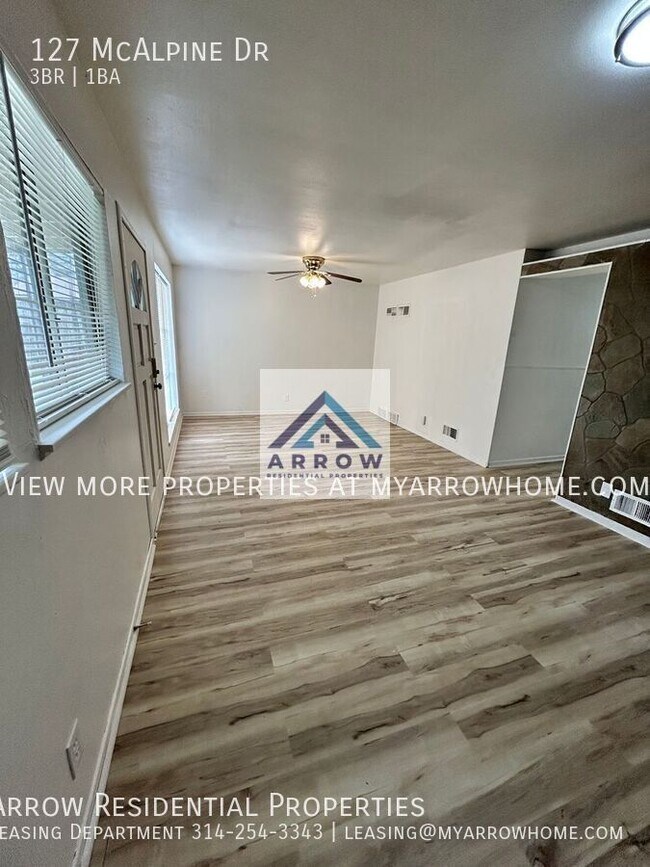 Building Photo - 127 McAlpine Dr-