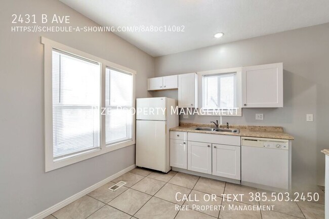 Building Photo - Beautiful & Spacious 1 Bedroom Available Now!