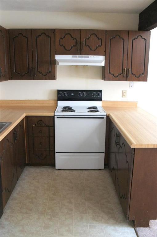 Building Photo - 818 White Oak Dr