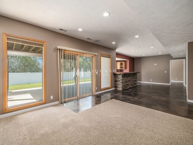 Building Photo - Wonderful Ranch Home