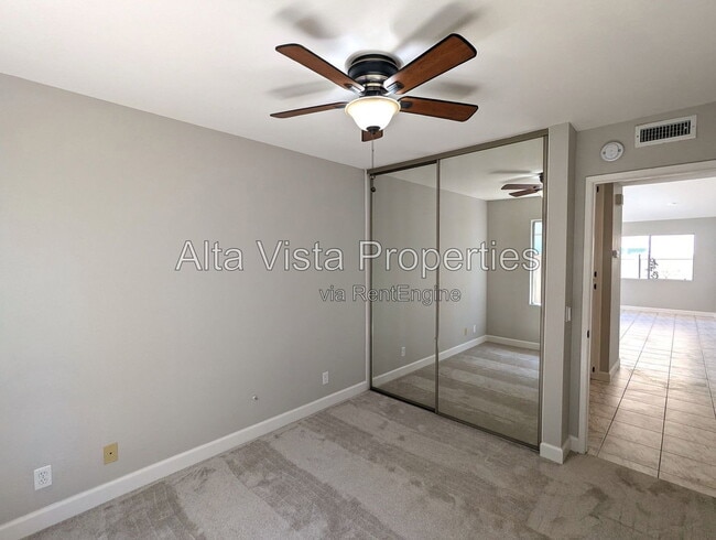 Building Photo - 1204 Rocky Point Way