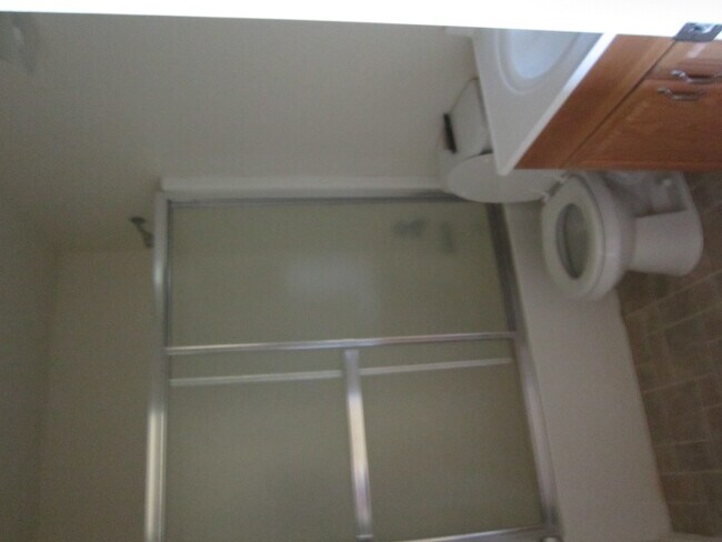 Building Photo - Lanc1710/1714