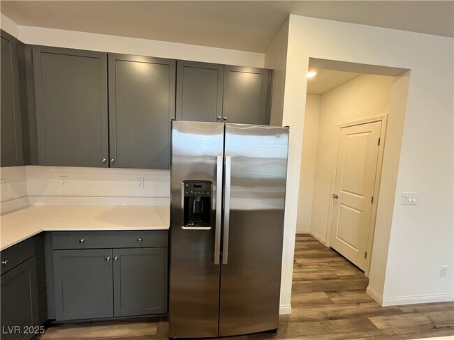 Building Photo - 2824 Abrantes Pl