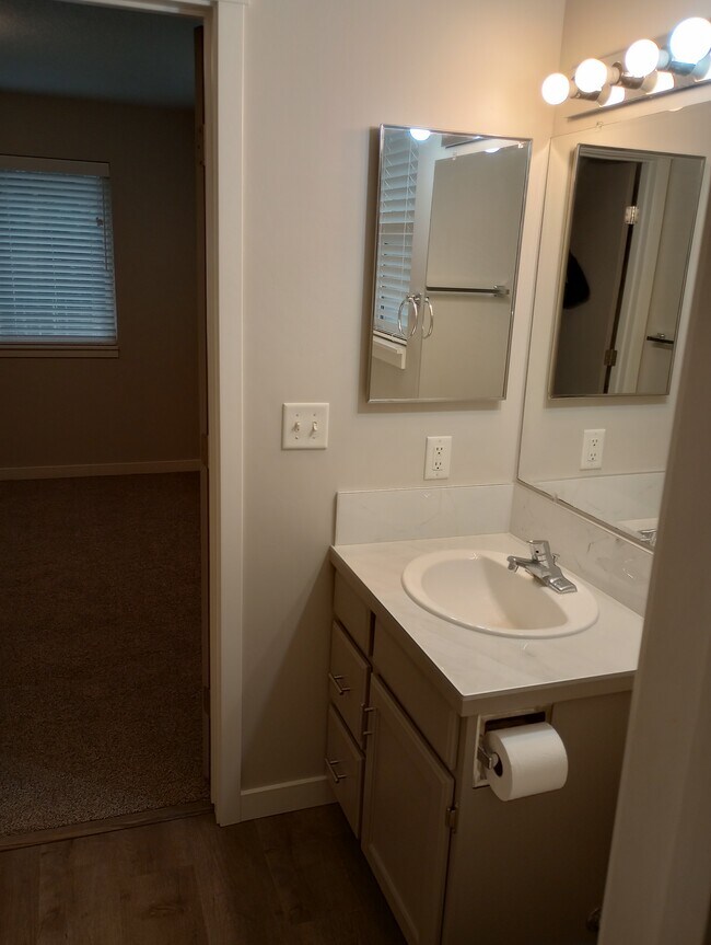 Building Photo - 9316 W Cory Ln