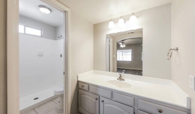 Building Photo - 16510 W Jenan Dr