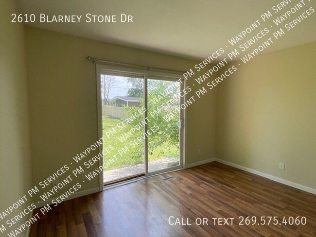 Building Photo - 2610 Blarney Stone Dr