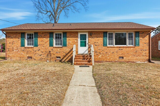 Building Photo - Colonial Heights