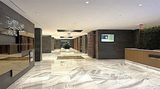 Building Photo - 400 Sunny Isles Blvd