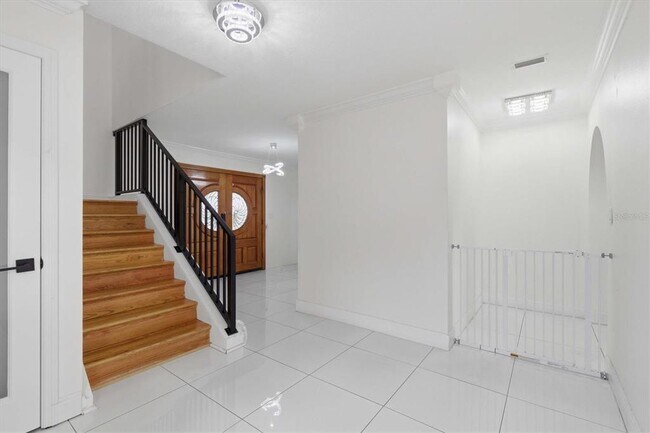 Building Photo - 6611 N Hale Ave