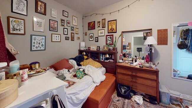 Building Photo - 4-8 Boylston St