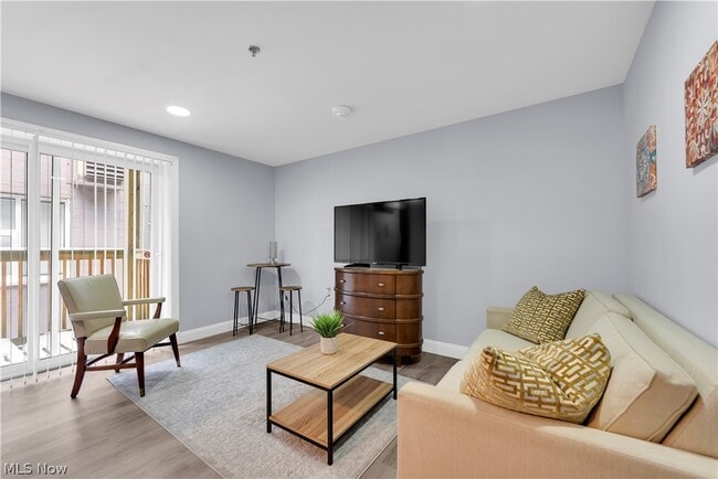 Building Photo - 797 E Market St