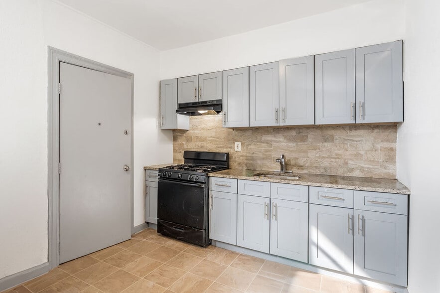 Building Photo - 549 9th St