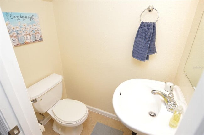 Building Photo - 3837 Pompano Dr SE