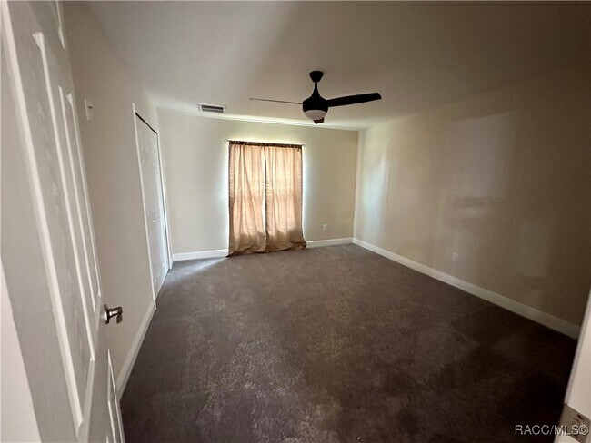 Building Photo - 5780 N Lena Dr