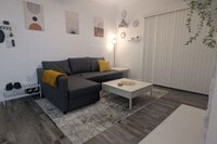 Building Photo - 2929 Kings Rd