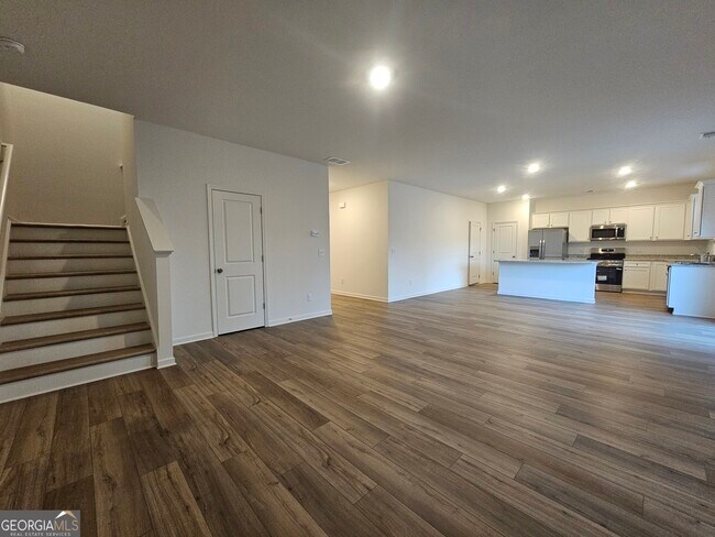 Building Photo - 285 Red Dragon Dr