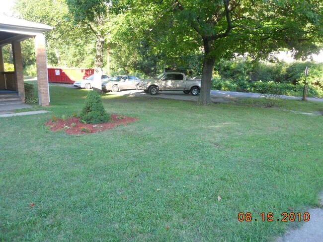 Building Photo - Woodlawn