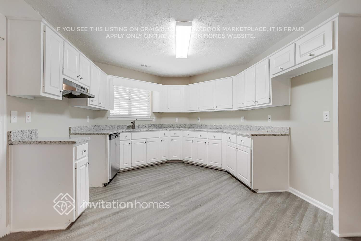 Building Photo - 30 Sable Cir