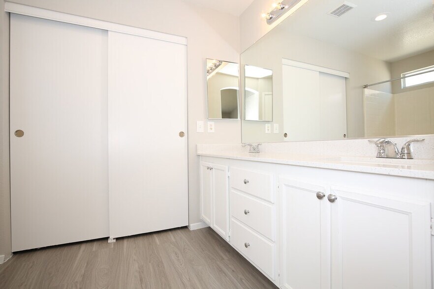 Building Photo - 430 Don Pedro Cir