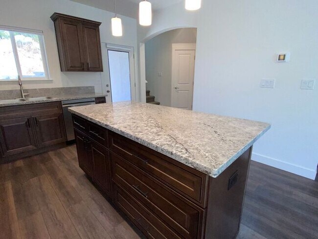 Building Photo - Built 2023 NW Reno 3 Bedroom House - Downs...