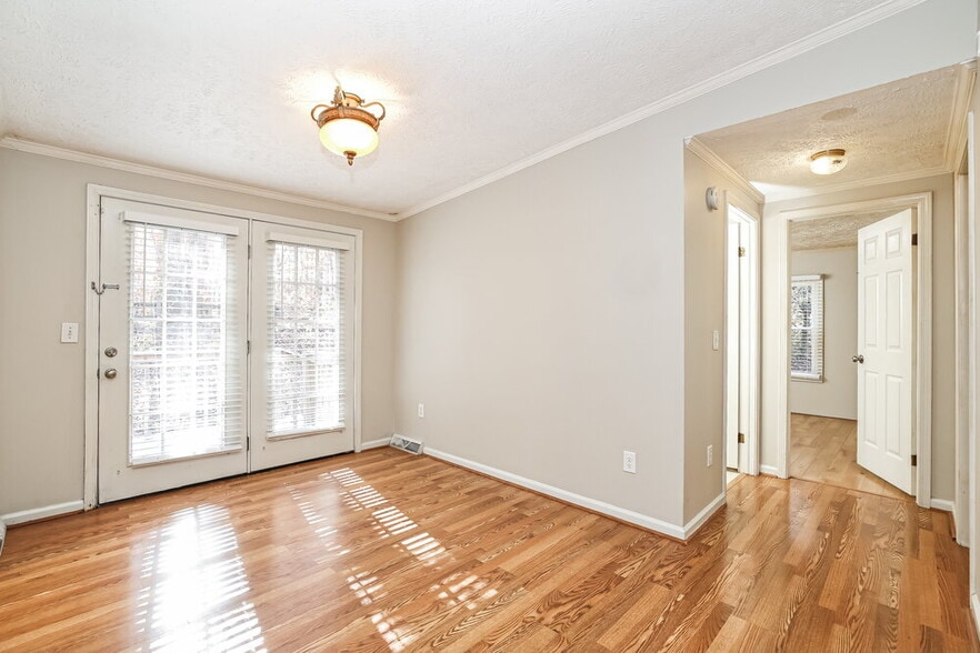 Building Photo - 5900 Holder Rd