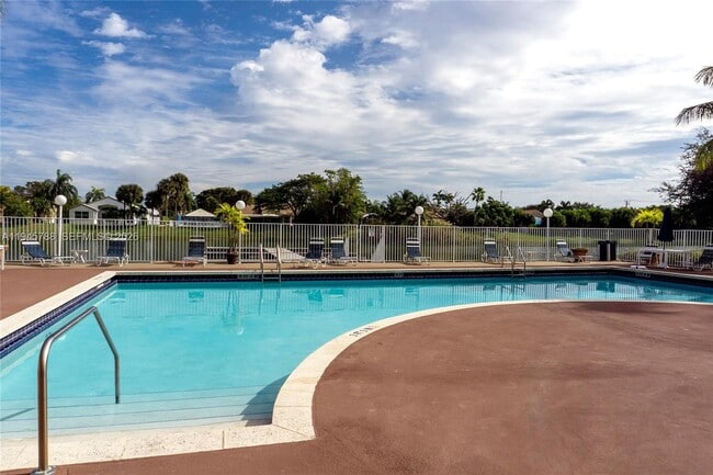 Building Photo - 2445 NW 33rd St