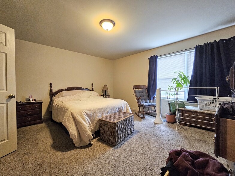 Building Photo - 29 Christy Ct