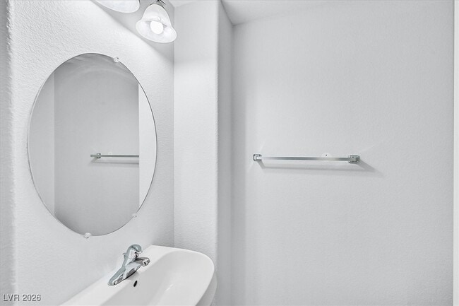 Building Photo - 7556 Creative Ct