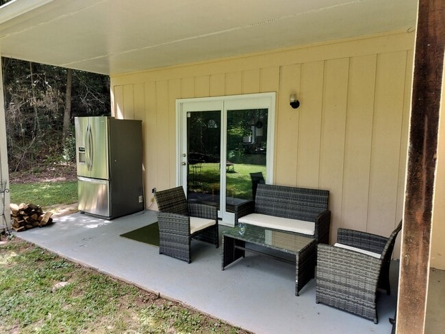 Building Photo - 487 N Country Clb Dr