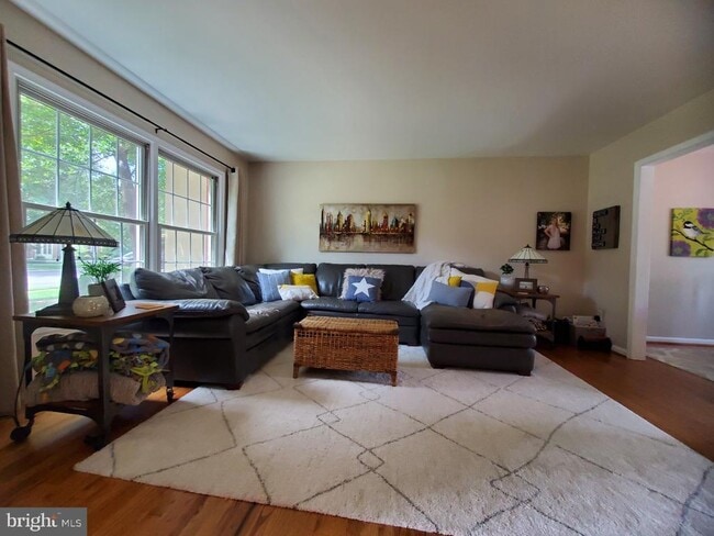 Building Photo - 8502 Lakinhurst Ln