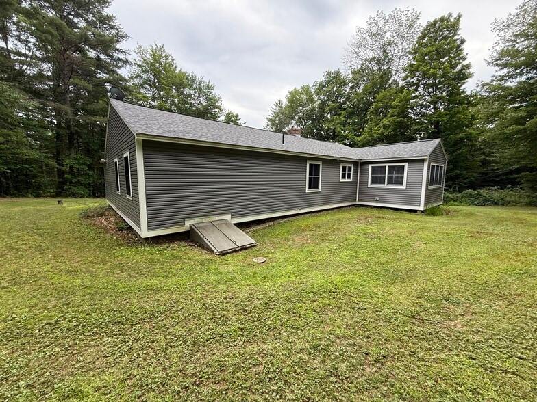 Building Photo - 161 Sand Pond Rd