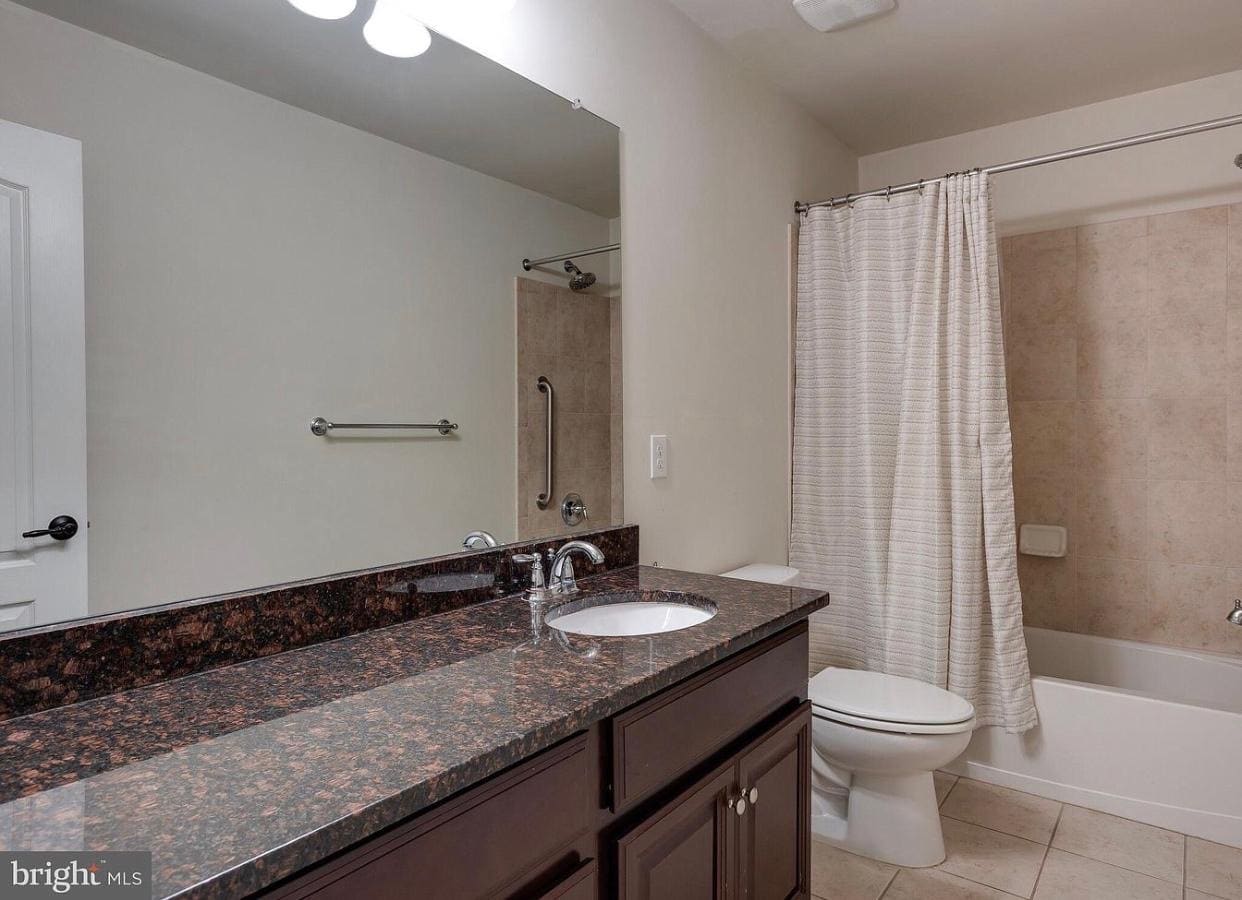 Building Photo - 710 N Haines Cir