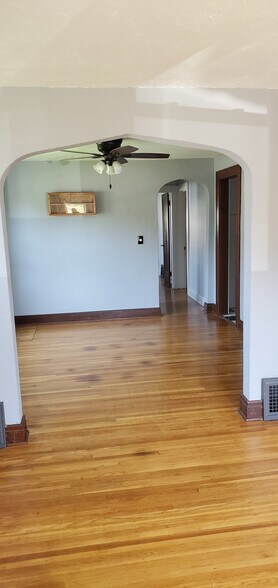 Building Photo - 98 Enola Ave