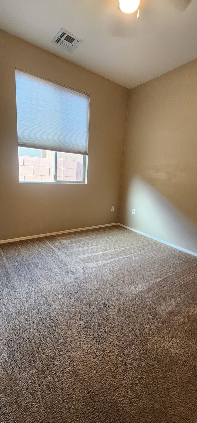 Building Photo - 5074 N River Fringe Dr