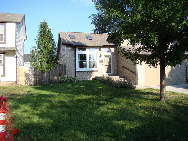 Primary Photo - 8825 Boxelder Dr