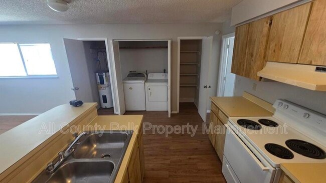 Building Photo - 2116 Brandy Pl