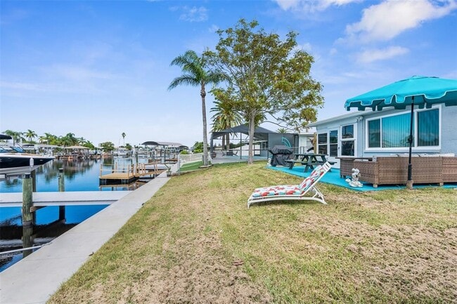 Building Photo - 12535 3rd Isle