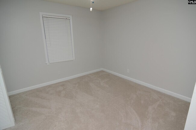 Building Photo - 123 Valley Springs Rd