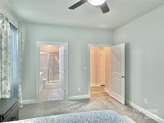 Building Photo - 1326 Ashe Mdw Dr