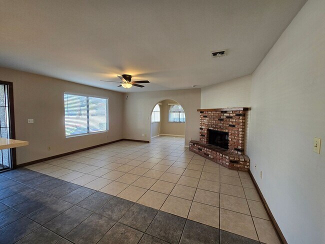 Building Photo - Renovated 2 Bedroom, 2 Bathroom Downstairs...