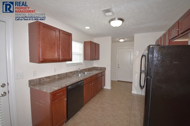 Building Photo - 1549 Passage Dr