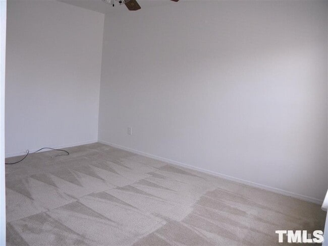 Building Photo - 4 Bedroom Single Family House in Morrisville RTP