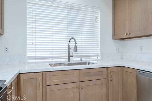 Building Photo - 9027 Primavera Lane